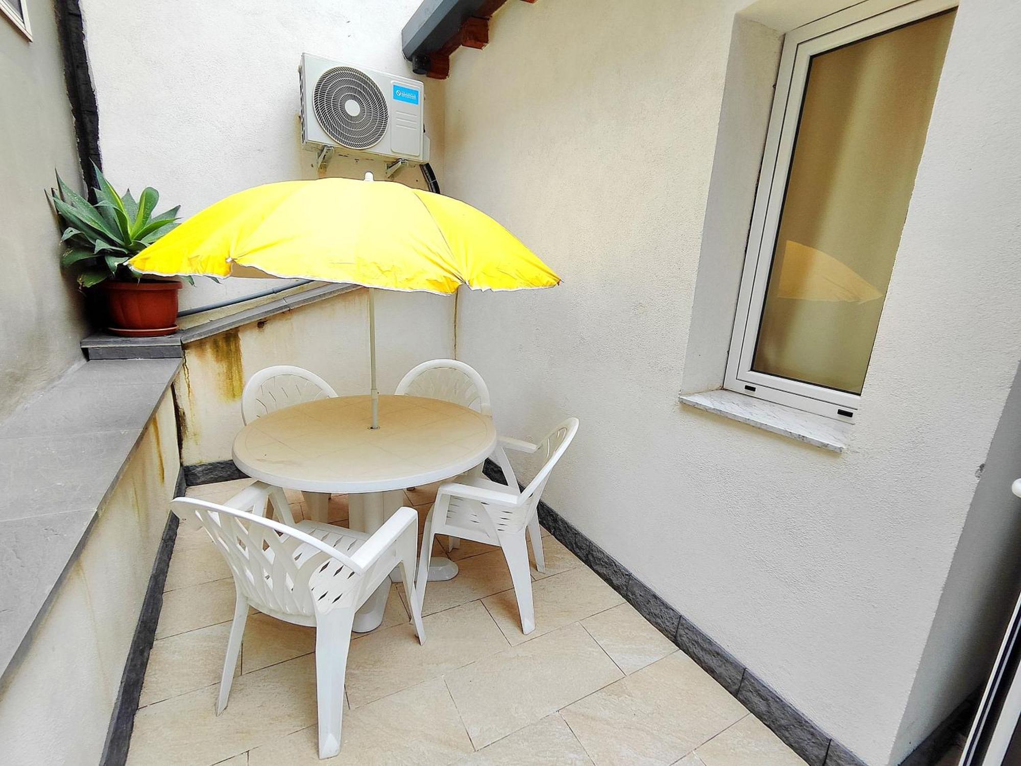 Apartamento Dreams'S House CTA Exterior foto